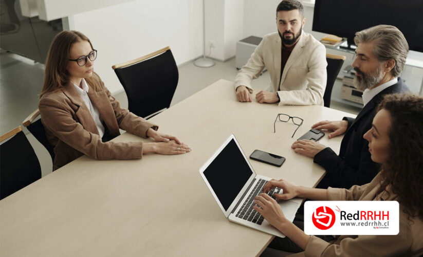 Cómo Informar sobre Despidos de Manera Clara y Empática, y Qué Asistencia Brindar a los Empleados Afectados 1 Mejora y Optimización del Proceso de Selección: Guía Completa para Empresas