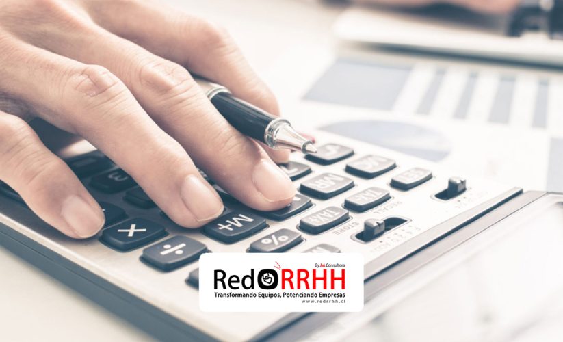 Impuesto Único en Chile: definición y cálculo paso a paso 1 El Impuesto Único de Segunda Categoría en Chile es un tributo mensual que se aplica a los ingresos de los trabajadores dependientes con contrato, incluyendo sueldos, bonos y comisiones. Se trata de un impuesto progresivo, lo que significa que la tasa aumenta a medida que los ingresos son más altos: quienes ganan más, pagan un mayor porcentaje.